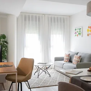 Aura Park Fira Bcn Apartment