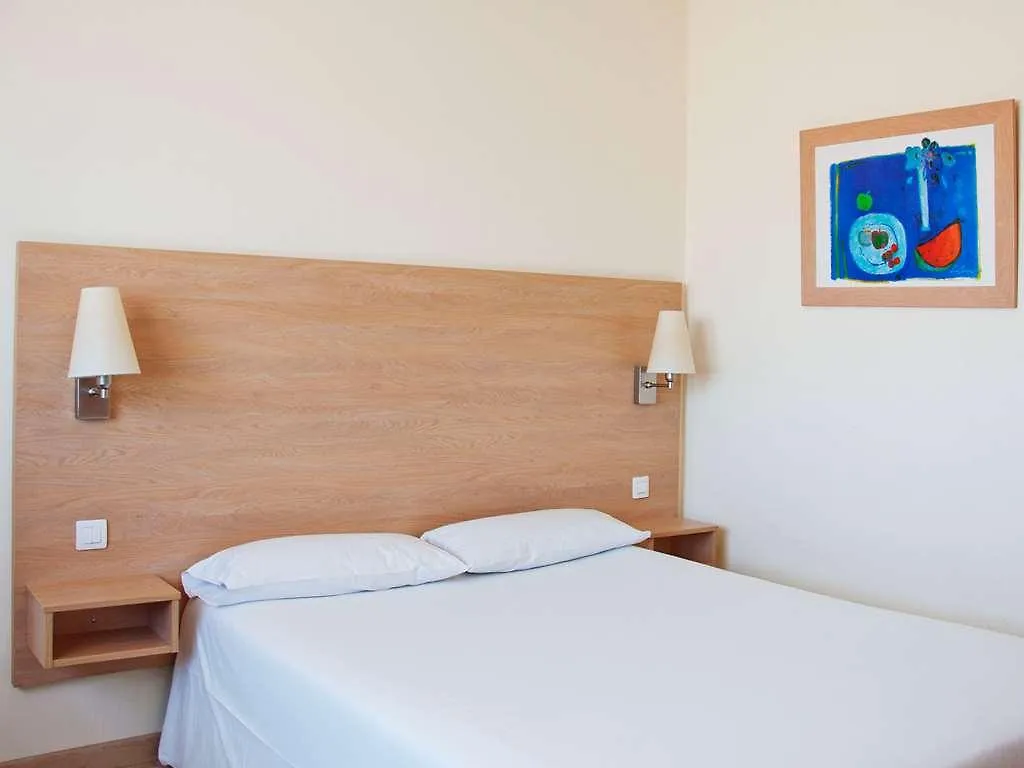 *** Hotel Travelodge Barcelona Fira L'Hospitalet de Llobregat Spain