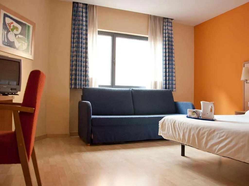 Travelodge Barcelona Fira L'Hospitalet de Llobregat Hotel