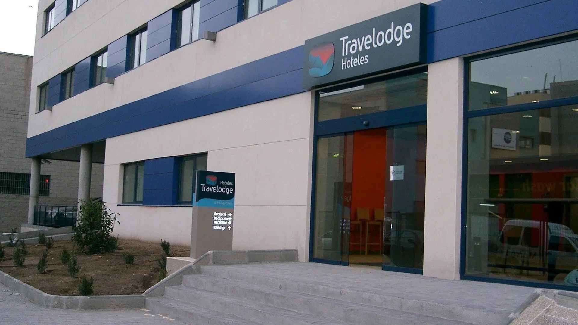 Travelodge Barcelona Fira L'Hospitalet de Llobregat 3*,